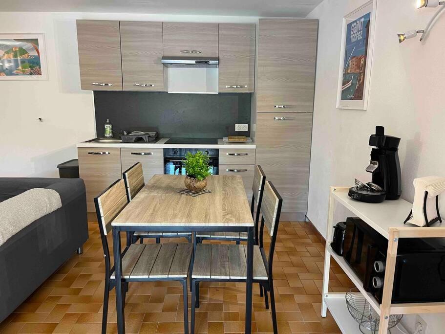 Bas De Villa 70M2 Independant Avec Espace Jacuzzi Prive Le Lavandou Eksteriør bilde
