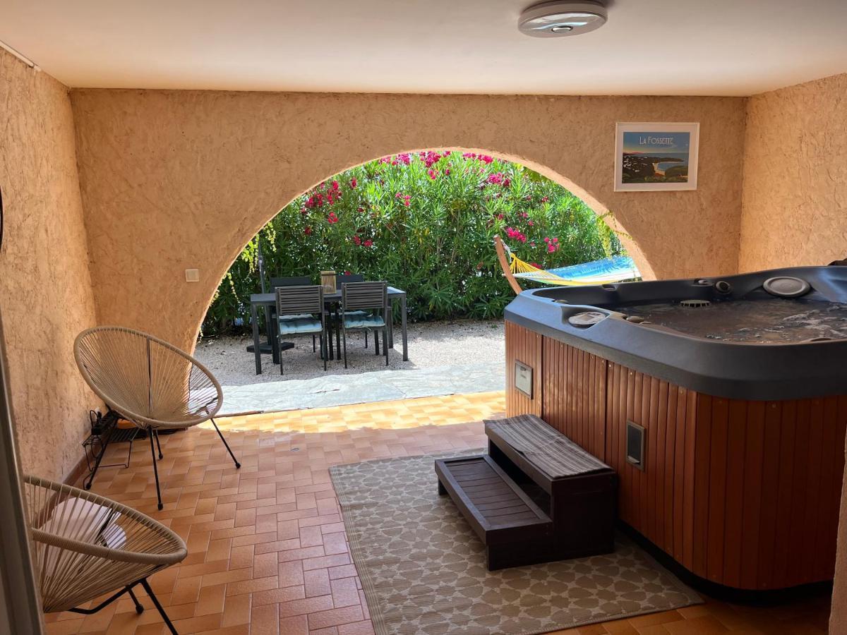 Bas De Villa 70M2 Independant Avec Espace Jacuzzi Prive Le Lavandou Eksteriør bilde
